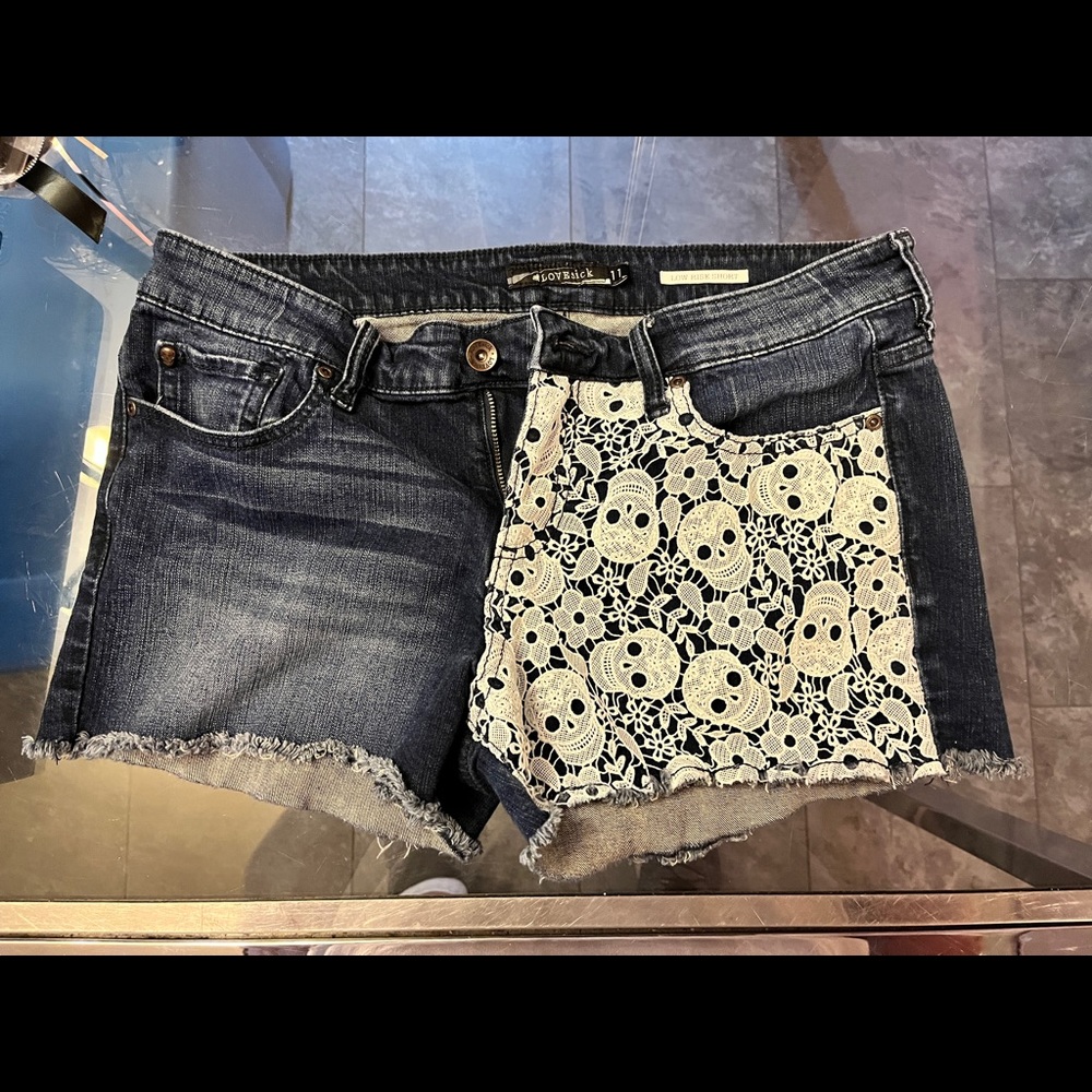 Lovesick brand shorts size 11